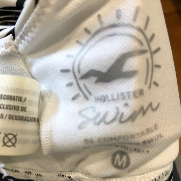 HOLLISTER // Zebra Print Scoop Bikini Top + SHEIN // Leopard Print 2pc Bikini - Picture 5 of 8